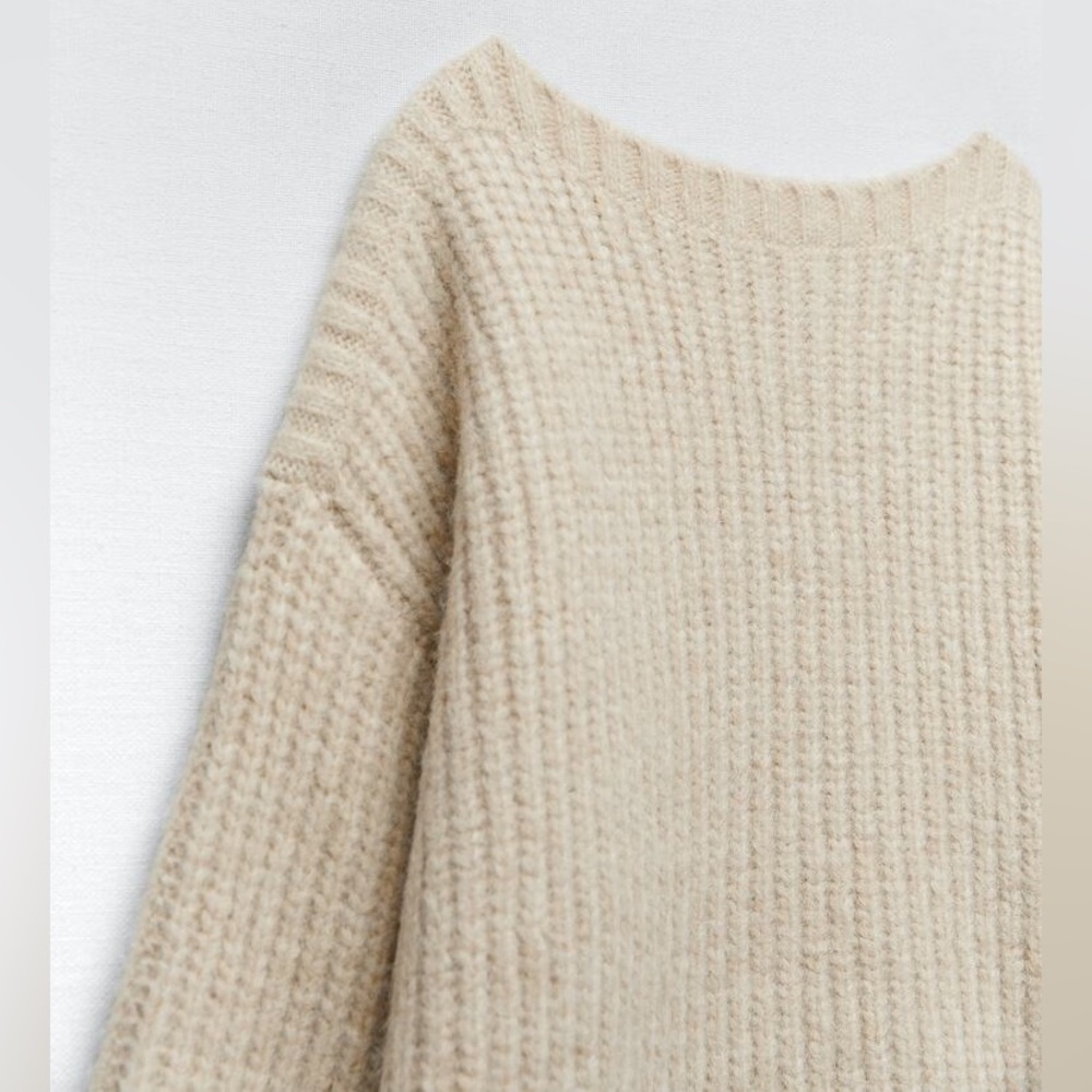 ZARA Soft Feel Knit Sweater Sz Xs-S